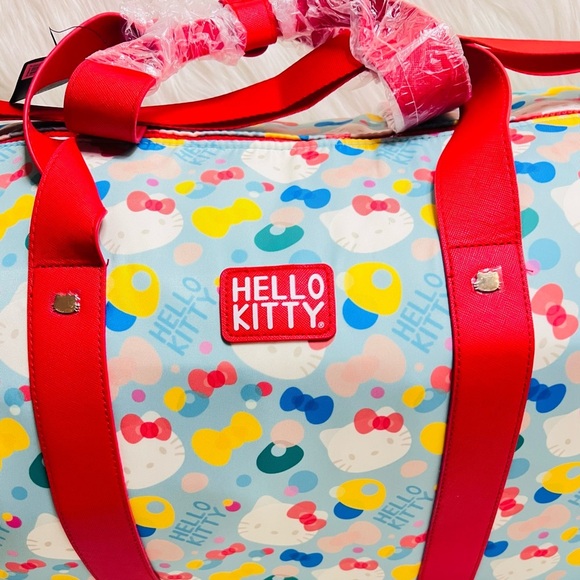 Hello Kitty Duffel Rolling Bag - Picture 2 of 4